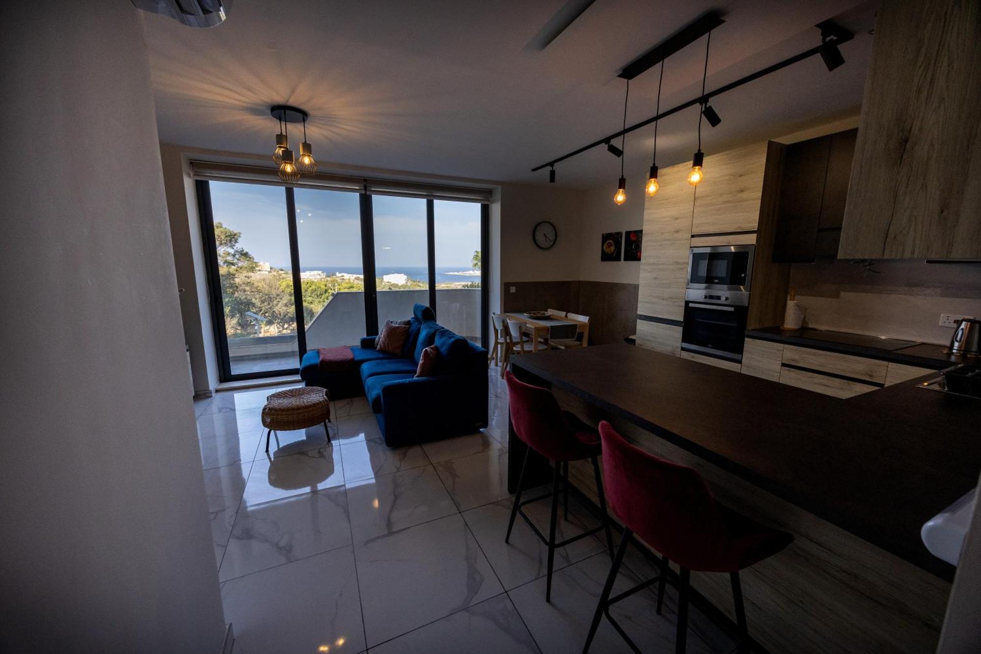 2-bed In With Sea And Country View Apartment *