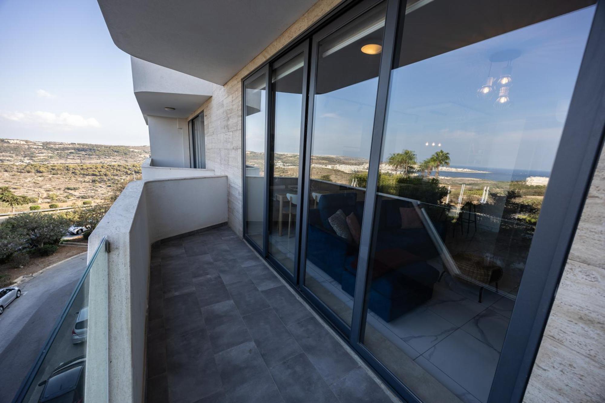 2-bed In With Sea And Country View