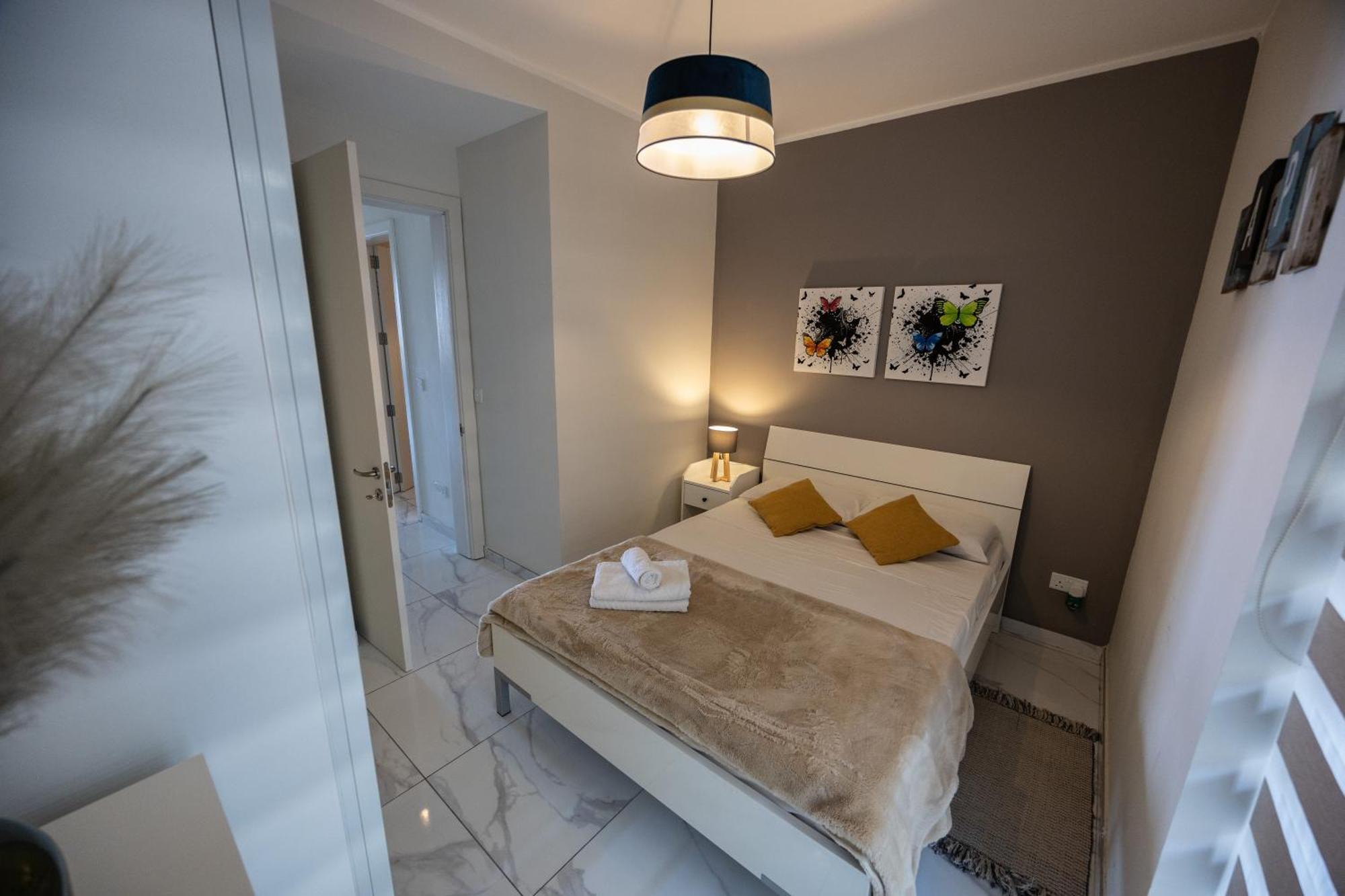 Appartement 2-bed In With Sea And Country View *