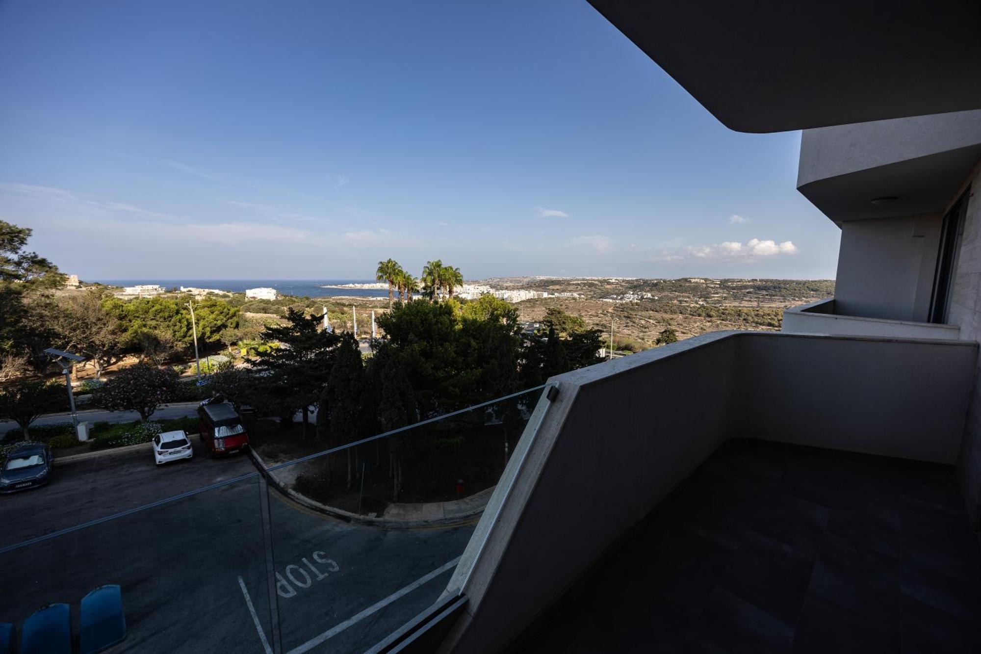 2-bed In With Sea And Country View