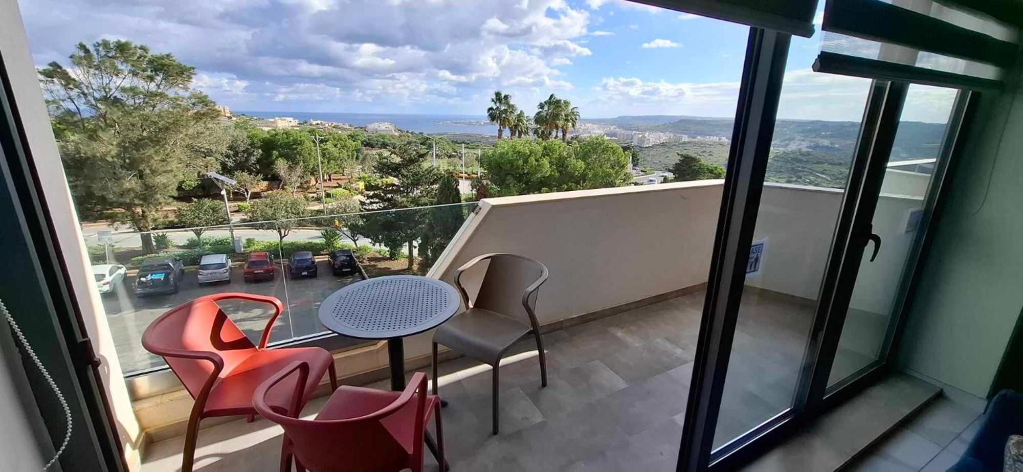 2-bed In With Sea And Country View *
